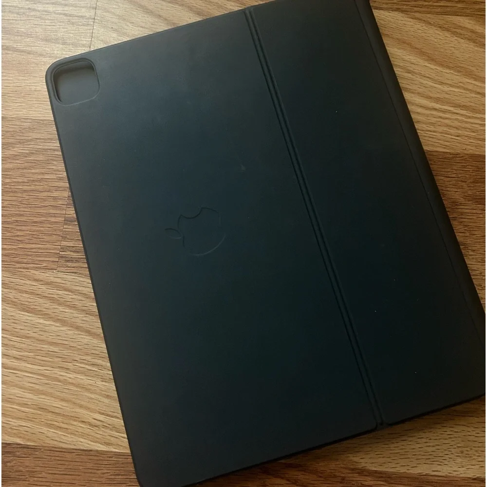 12.9 inch ipad pro apple magic keyboard
